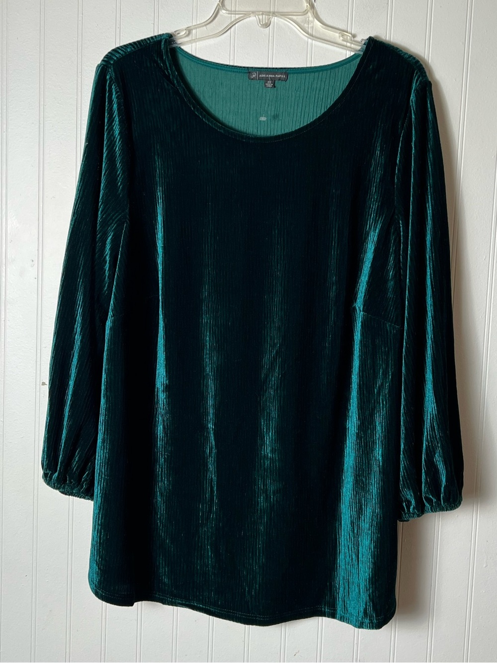 Adrianna Papell emerald green velvet top 2X